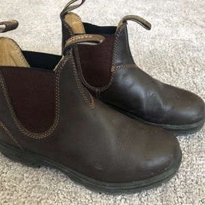 Blundstones